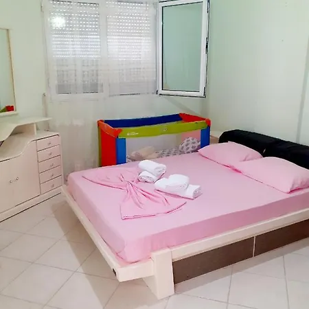 E&r Apartament Apartment